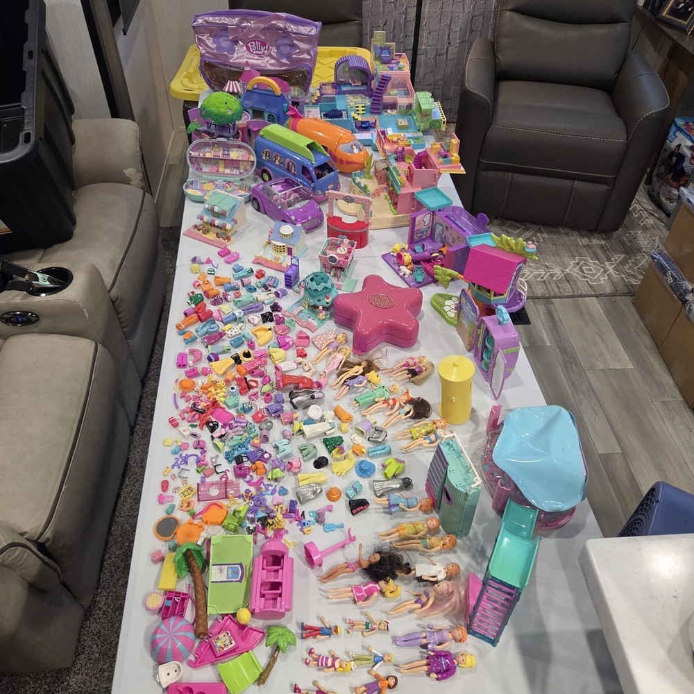 HUGE LOT!!! - Vintage Polly Pocket Dolls, Figures, Playsets & Accessories